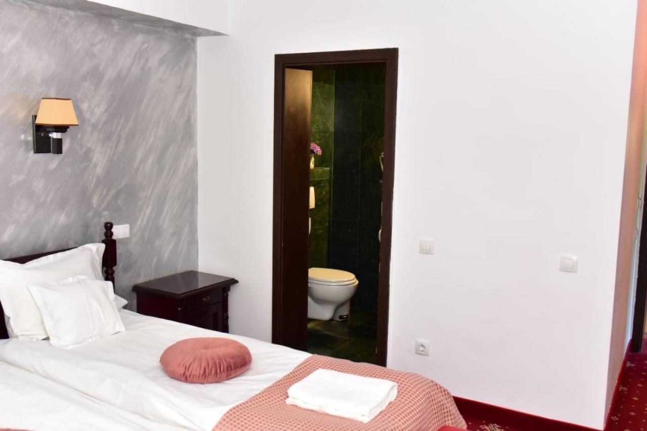 Bellavista Brasov Hotel ซาเชเล ภายนอก รูปภาพ